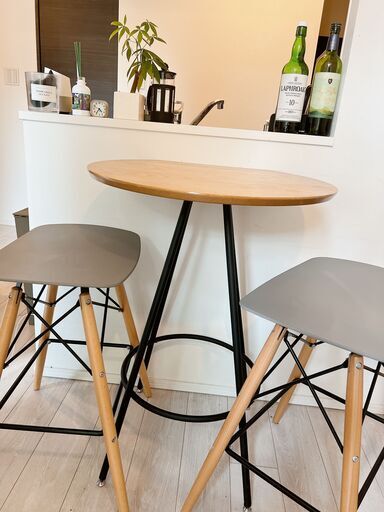 【値下げ 15,000→8,000】北欧デザイン・おしゃれなコーヒーテーブルとカウンターチェア×2脚