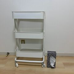 イケア ワゴンの画像