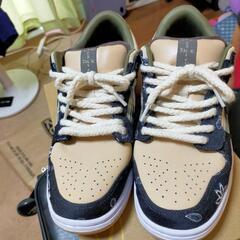 Nike SB Dunk Low

