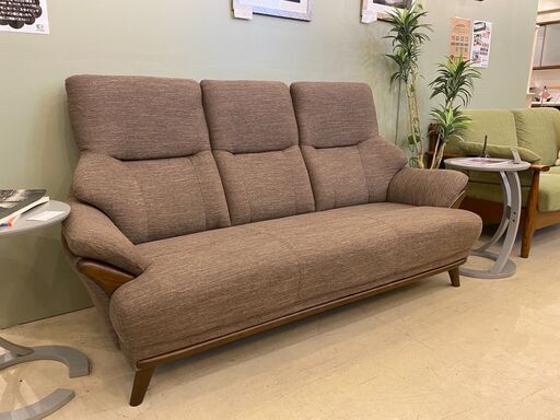 宇都宮でオシャレな家具を探すなら『オトワリバース！』美品 ソファ ハイバックソファ 3P 3人掛け ブラウン ニトリ 中古品