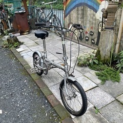 【2731】折り畳み　16インチ　後タイヤ新品　4,450円（防犯・税込）の画像