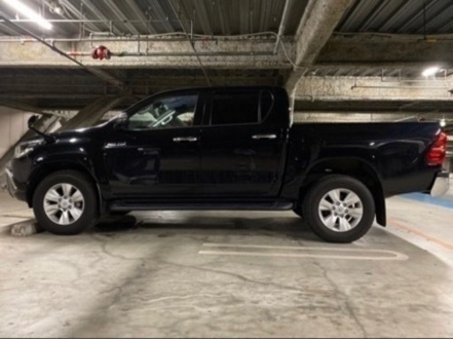 2017ハイラックスz  純正タイヤ