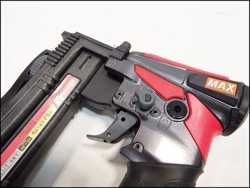 新品同様◆MAX マックス◆高圧ステープル用エアネイラ/HA-25/10J◆/HA94006/25mm/小型・軽量モデル