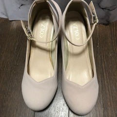 パンプス ベージュ