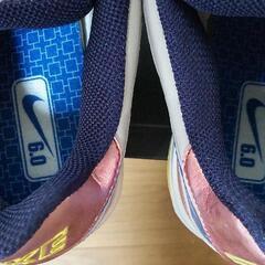 新品NIKE　ガンダムカラーの画像