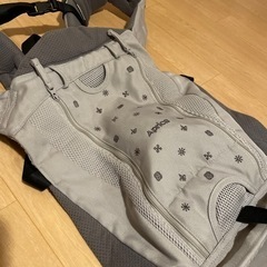 【3／10受取可能な方】アップリカ　抱っこ紐の画像