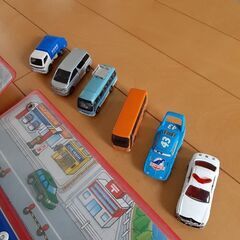 トミカ dx おでかけ 立体 map &ミニカーセットの画像