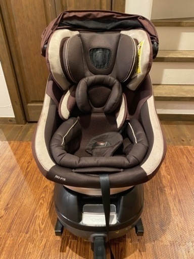 【美品】コンビ　ネルーム　ISO-FIX チャイルドシート　新生児から使用可能