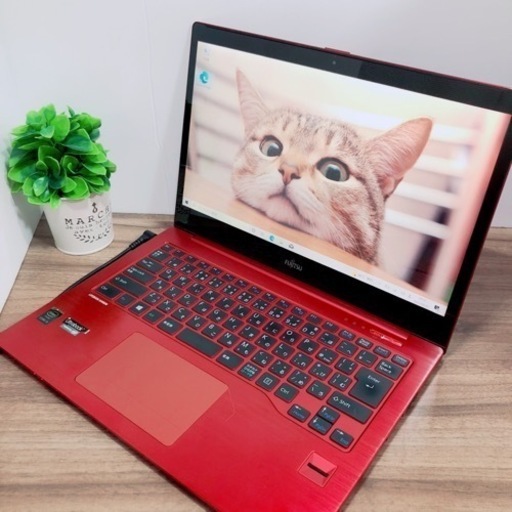 ノート PC Core i5 鮮やかレッドがイカしてます♪