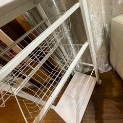 キャスター付き、スライドスチールラックの画像