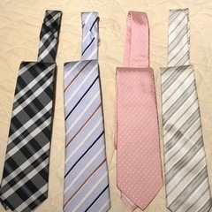 ネクタイ4本