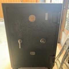大型金庫の中古が安い！激安で譲ります・無料であげます｜ジモティー