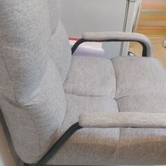 【至急】【引っ越し】おしゃれな椅子の画像