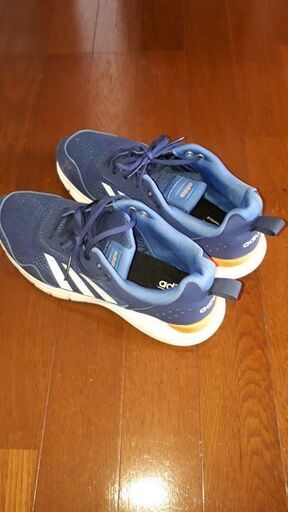 adidasの靴