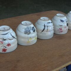 湯呑茶碗５個入り（新品未使用品長期保管品）専用木箱汚れございますの画像