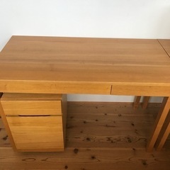 無印良品学習机の画像