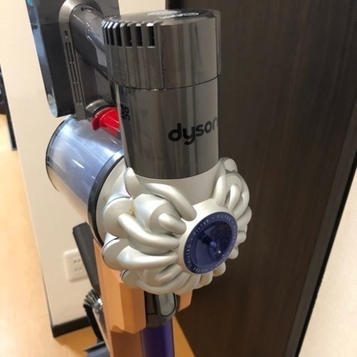 【Dyson】DC61 コードレス掃除機　スタンド付き