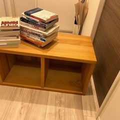 棚と本