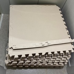 交渉中　アイリス　大判ジョイントマット（ベージュ&ブラウン）