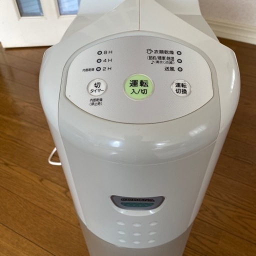 CORONA製　除湿器(衣類乾燥、送風機能付き、タイマー付き)