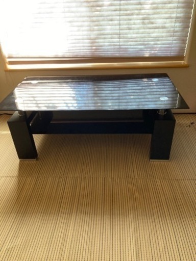 天板ガラス　ラグジュアリー　黒ガラステーブル