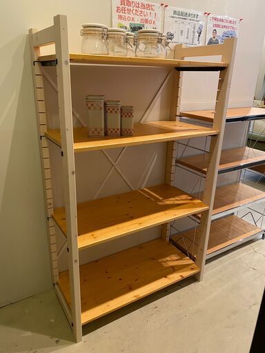宇都宮でオシャレな家具を探すなら『オトワリバース！』未使用品 美品 ウッドラック シェルフ フリーラック 飾り棚 本棚 収納棚 中古品①