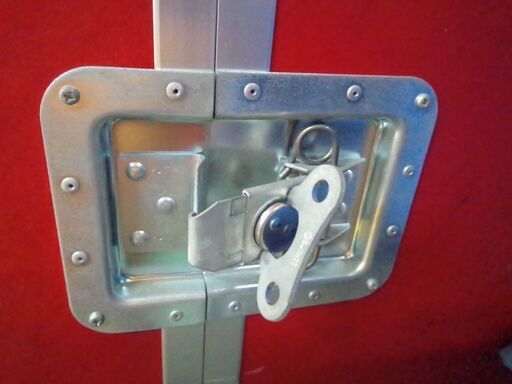 大型　キャリングケース　楽器・精密機器等機材運搬用　ARMOR（アルモア）FRP　赤