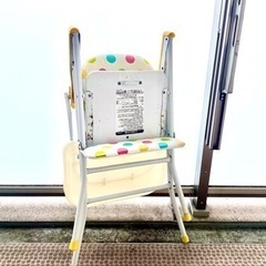 子供用椅子の画像