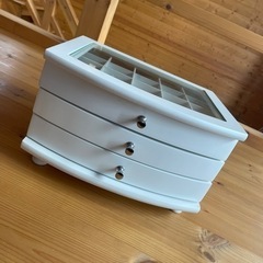 アクセサリー入れの画像