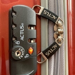 ［取引完了］旅行用　ACTUS　スーツケース キャリーバッグ 赤の画像