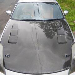 Z33 カーボンボンネットの画像