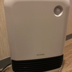 アイリスオーヤマ ヒーター セラミックファンヒーター 人感センサー付き