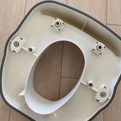 【美品】補助便座 リッチェル ポッティスの画像