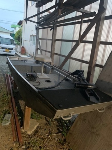 サベージ　アルミボート　バスボート　デッキ　フットエレキ付き