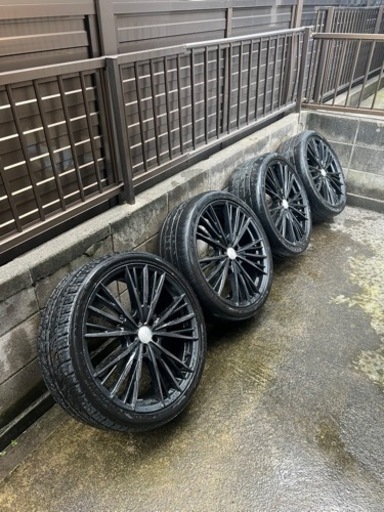 20インチタイヤホイル