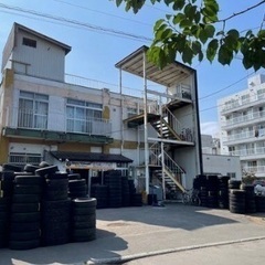 【即日面談可】2～3人 12月末までの短期アルバイト 未経験歓迎 タイヤホイール専門店 商品撮影スタッフ募集【時給1200円～ 日払い、週払い可】車通勤可の画像