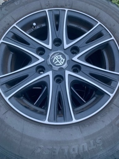 ハイエース　スタッドレス