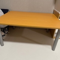 テーブル