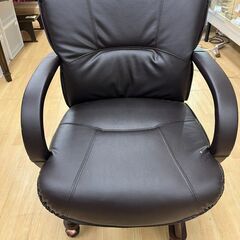 ★サマーセール！！店頭購入で10％OFF！★【レガストック川崎本店】キャスター付き ダイニングチェア　レザーの画像