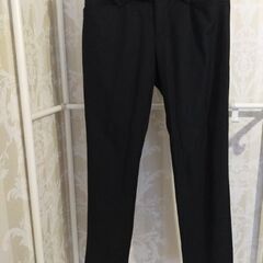 GUCCI 黒パンツ