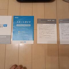 (動作確認済)Wii U本体+Wiiリモコンプラス4本+Wii U専用マイク(有線)+ヌンチャク2本+内臓ゲームソフト&ディスクゲームソフト各種+Wii U取り扱い説明書の画像