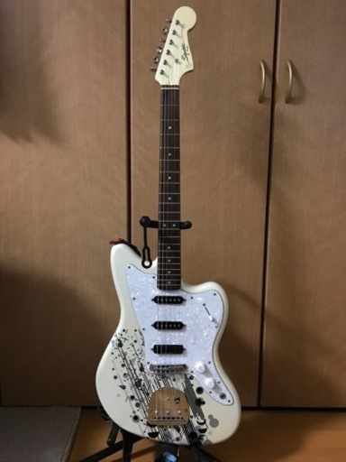 SCANDAL MAMI シグネチャーモデル　ギター