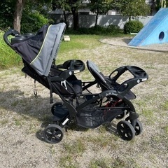 2人乗りベビーカーの画像