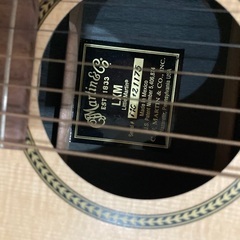 アコースティックギターの画像