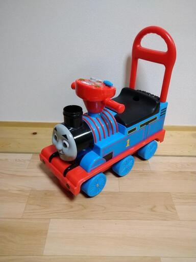 美品　乗用きかんしゃトーマス　手押し車