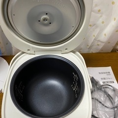 炊飯器　3合炊きの画像