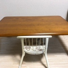 折りたたみテーブル　売れました