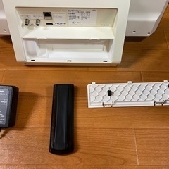 美品 Panasonic ビエラ 小型TV 19インチ 地デジ HDMI入力 BS CS 純正リモコン 純正ACアダプタの画像