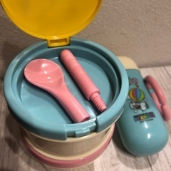 1回のみ使用　離乳食入れ　おやつ入れ　セットの画像