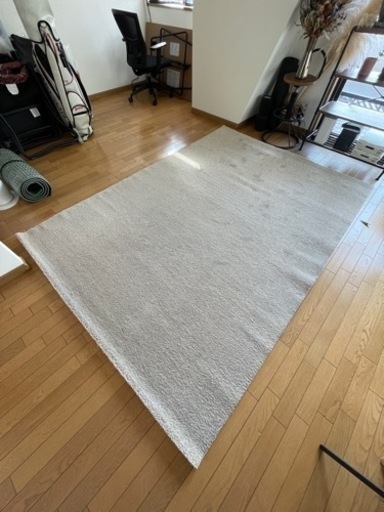 [受取相手確定しました]IKEA ラグ ダイニングラグ パイル短 ベージュ